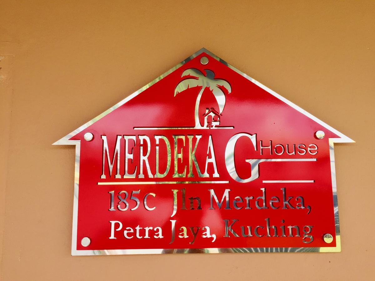 Merdeka Guest House 2 Кучинг Экстерьер фото